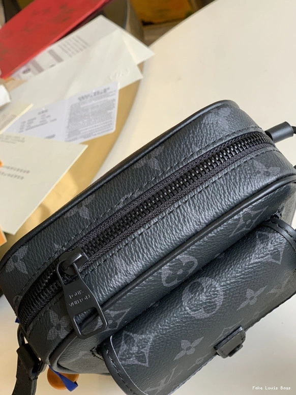 Rep ladies Christopher VUITTON LOUIS Wearable Wallet 0803